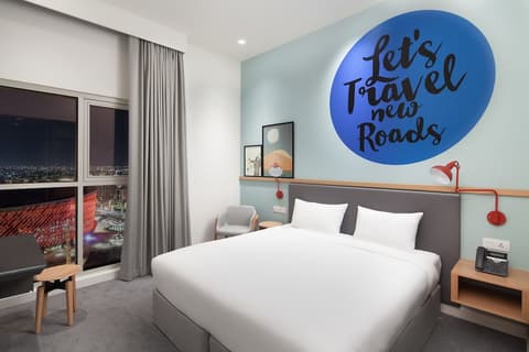 Rove City Walk, Room