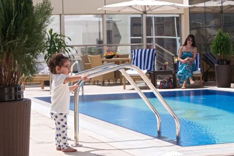 The Royal Riviera Hotel, Outdoor pool