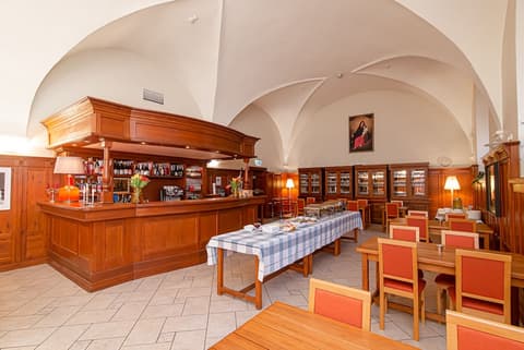 Domus Maria, Restaurant