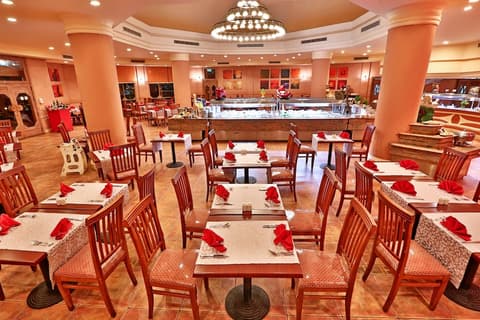 Charmillion Gardens Aquapark, Restaurant