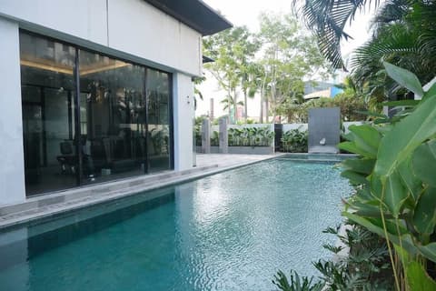 Seda Abreeza - Newly Renovated, Outdoor pool