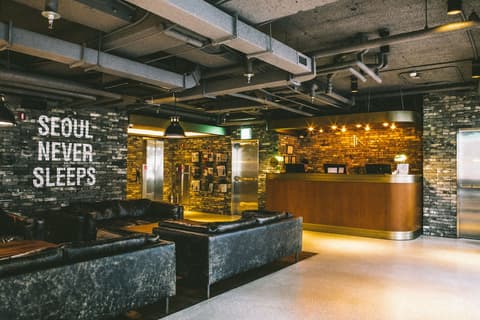 Hotel Manu Seoul Station, Reception