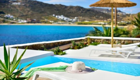 Mykonos Pantheon, Room