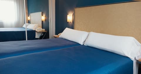 Apartamentos Vértice Sevilla Aljarafe, Room