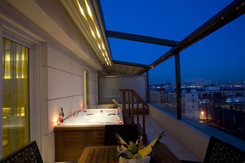 Nidya Hotel Galataport, Terrace/patio