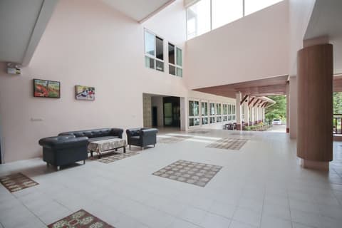 Ananda Lanta Resort, Lobby sitting area