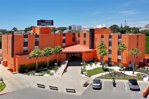 Hotel Zodiaco, Exterior