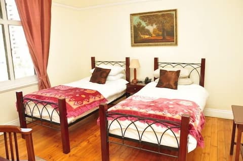 The Bulawayo Club, Room