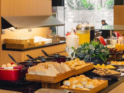 ibis BH Afonso Pena Savassi, Miscellaneous