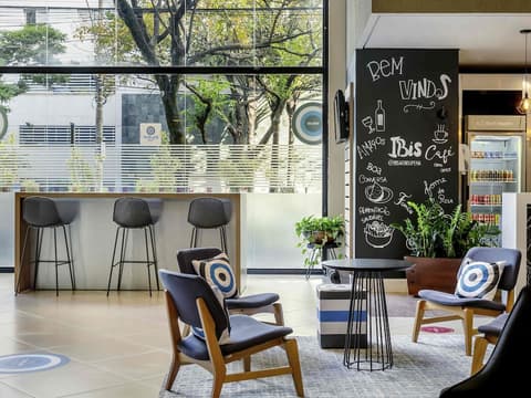 ibis BH Afonso Pena Savassi, Bar (on property)