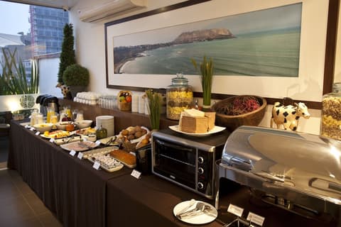 Tierra Viva Miraflores Larco, Buffet