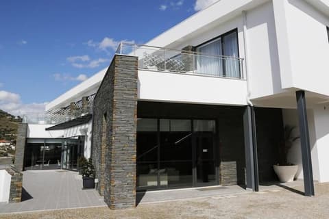 LBV House Hotel, Exterior