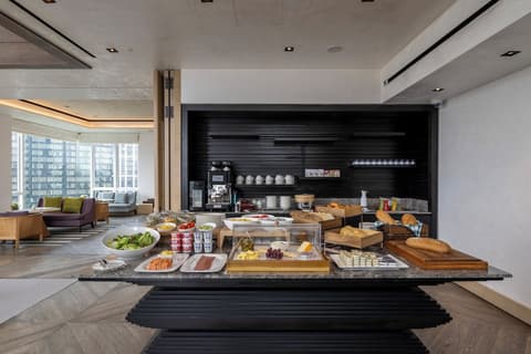 Lanson Place Bukit Ceylon, Breakfast buffet