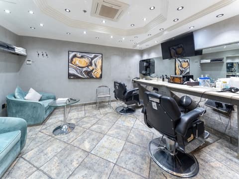 Madareem Hotel, Interior entrance