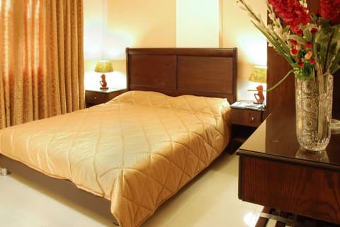 Jardaneh Hotel, Room