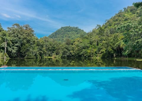 Home Phutoey River Kwai Hotspring & Nature Resort, Pool