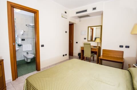 Grand Hotel Victoria, Room