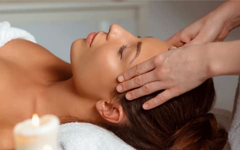 The Smallville Hotel, Spa