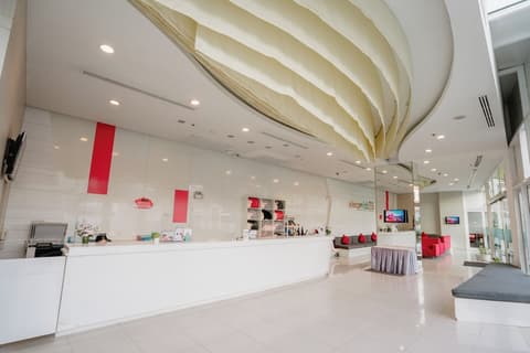 SLEEP WITH ME HOTEL design hotel @ patong, Reception