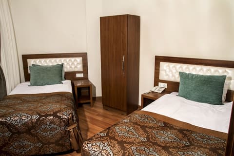 The Corner Park Hotel, Room