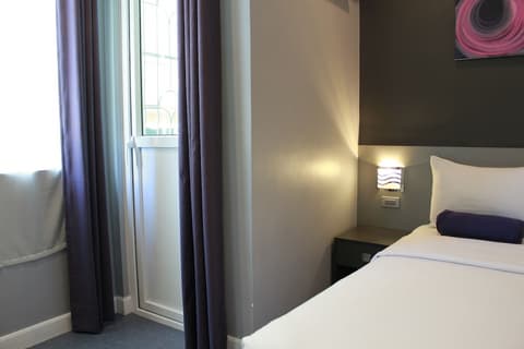 Leez Inn Malate, Room