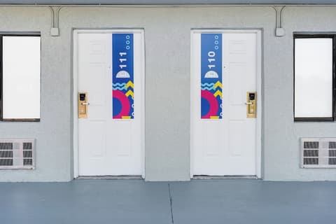 Howard Johnson by Wyndham Orlando Lake Buena Vista South, Exterior detail