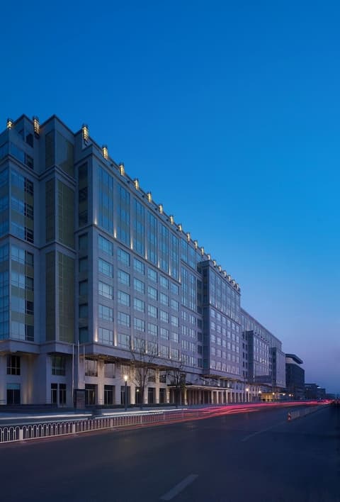 New World Beijing Hotel, Front of property