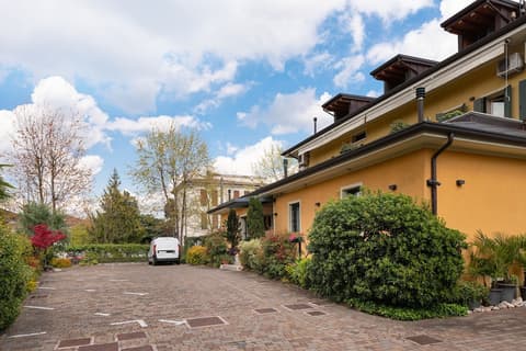 Hotel Rovere, Parking