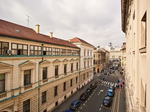 Central Downtown Apartments by Irundo, Balcony