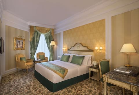 Royal Rose Abu Dhabi, a Curio by Hilton Affiliated Hotel, Room