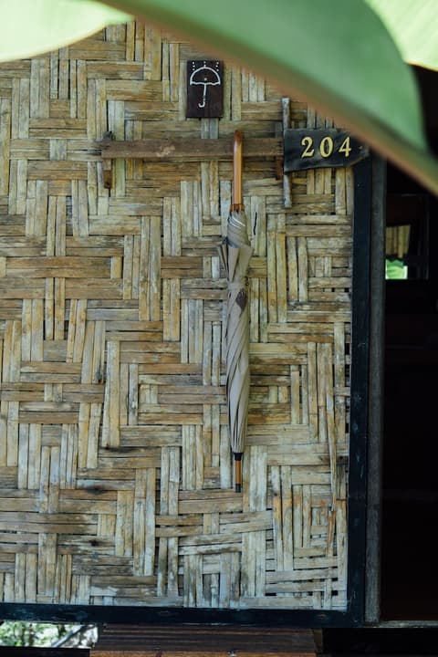 Railay Garden View Resort, Exterior