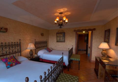 Hotel Atitlán, Room