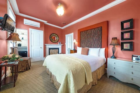 The Charles Hotel, Room