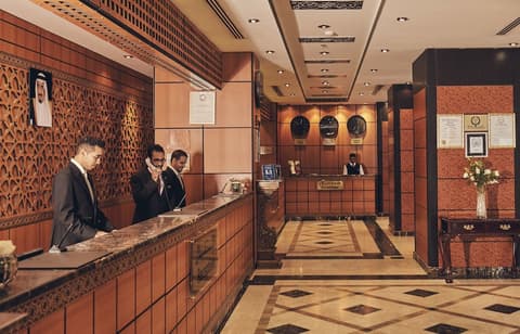 Dallah Taibah Hotel, Reception