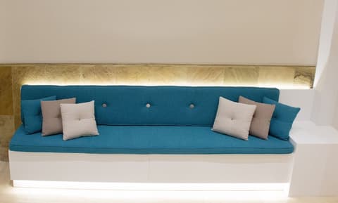 Hotel El Globo, Reception