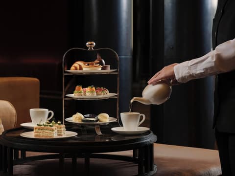 The Chedi Andermatt, Lobby sitting area