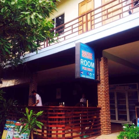 Sabai House, Interior entrance