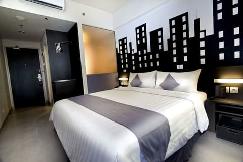 NEO Tendean Jakarta by ASTON, Room