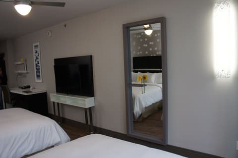 Homewood Suites New York/Midtown Manhattan Times Square, Room