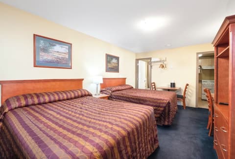 Linda Vista Motel, Room