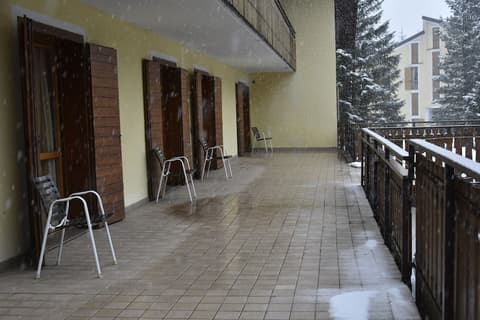 IHR Hotel Villa Emma, Terrace/patio