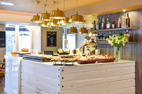 My Story Hotel Ouro, Restaurant