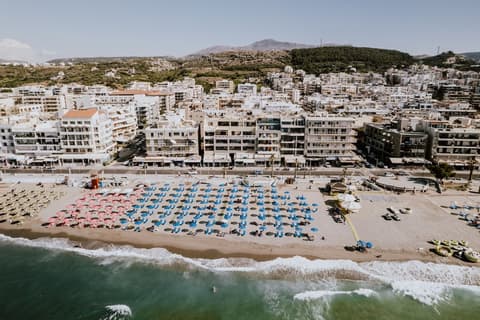 Palm Beach Apartments - Studio, Front of property