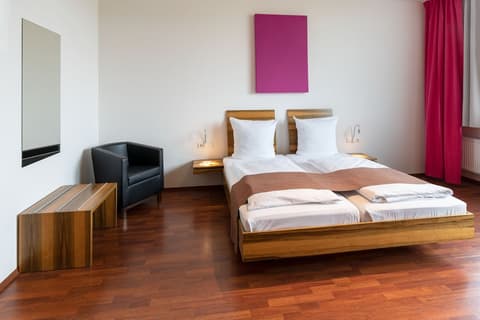 AMH Airport-Messe-Hotel, Room