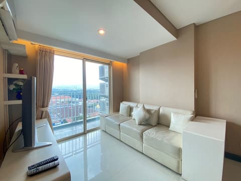 Deluxe & Well Appointed 2BR at El Royale Apartment, Interior