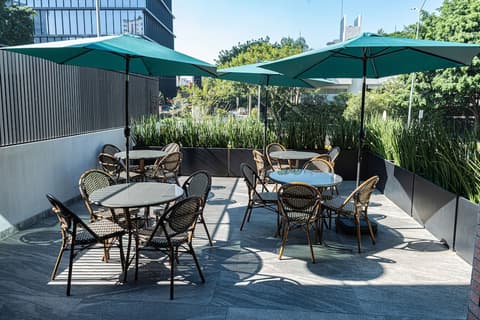 Fulton Business Luxury Hotel, Restaurant