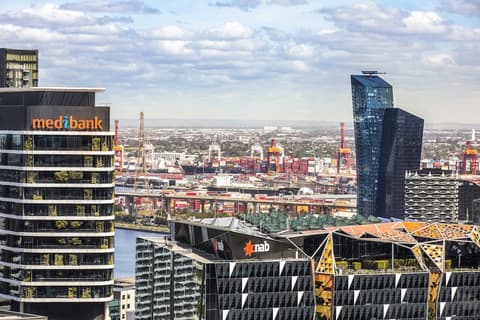 Holiday Inn Express Melbourne Little Collins by IHG, Room