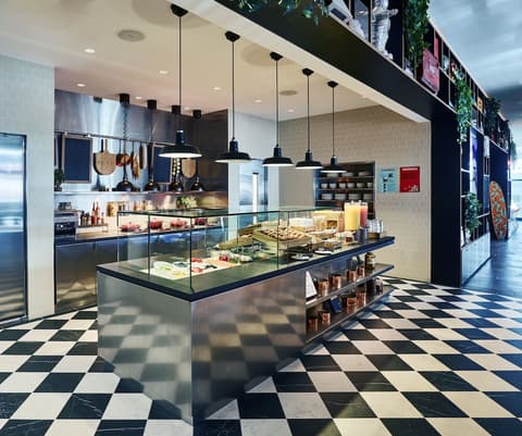citizenM Miami Brickell, Breakfast area