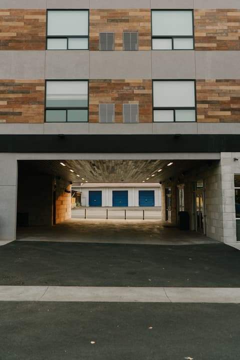 Gravity Haus Moab, Exterior