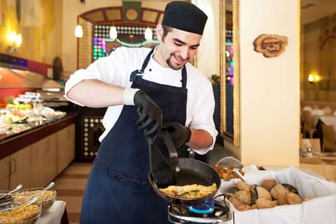 The Atrium Hotel, Restaurant